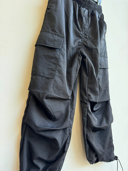 Pantaloni cargo